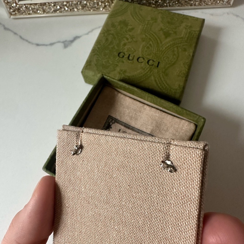 Gucci Silver Heart Earrings - Picture 5 of 12